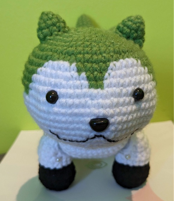 Sommie as viewed from the front, with the legs pinned on